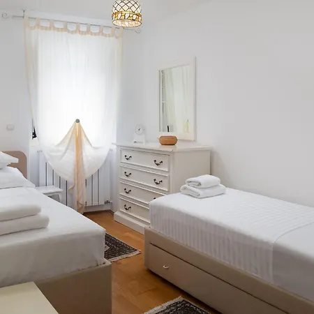 Villa Heritage House Dvor Sutivan