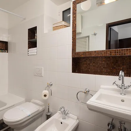 Heritage House Dvor *