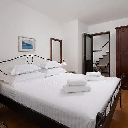 Heritage House Dvor 빌라 *