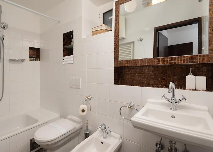 Heritage House Dvor *