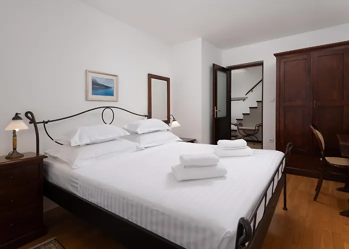 Heritage House Dvor Vila *